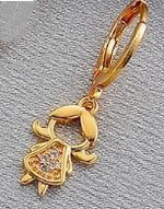 Cargar imagen en el visor de la galería, Aretes Niño y Niña con Circón. Acero Aleación Chapado Oro 18K