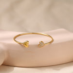 Cargar imagen en el visor de la galería, Brazalete May Con Circón. Acero Titanio Chapado Oro 18K