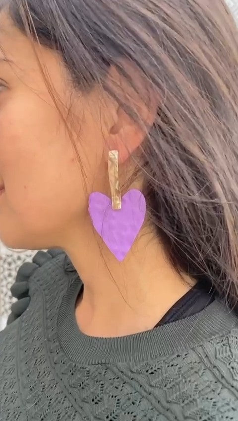 Aretes Violet. Aleación Barnizada