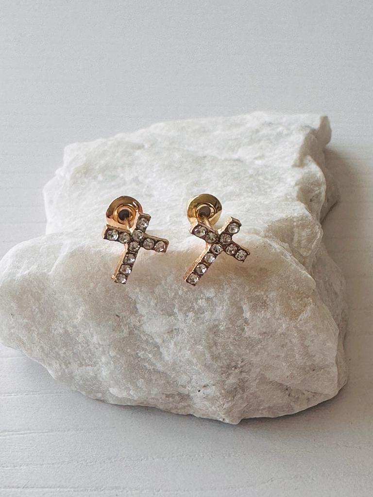 Aretes Diseños Varios con Circón. Cobre  Chapado oro 18k