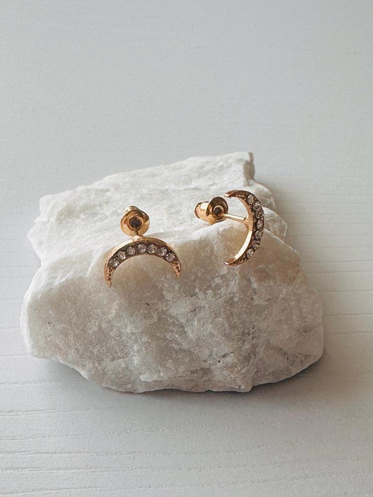 Aretes Diseños Varios con Circón. Cobre  Chapado oro 18k