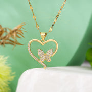 Collar Corazón con Mariposa  Acero Titanio Chapado oro 18 K
